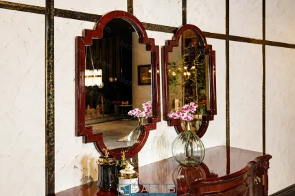 Amanda mirror and console at Batis store